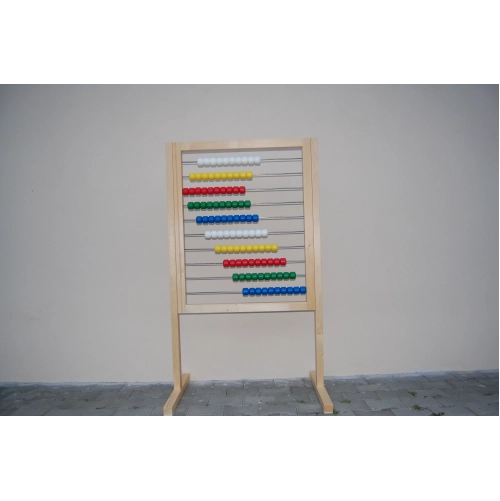 Počitadlo stovkov&eacute;  farebn&eacute;